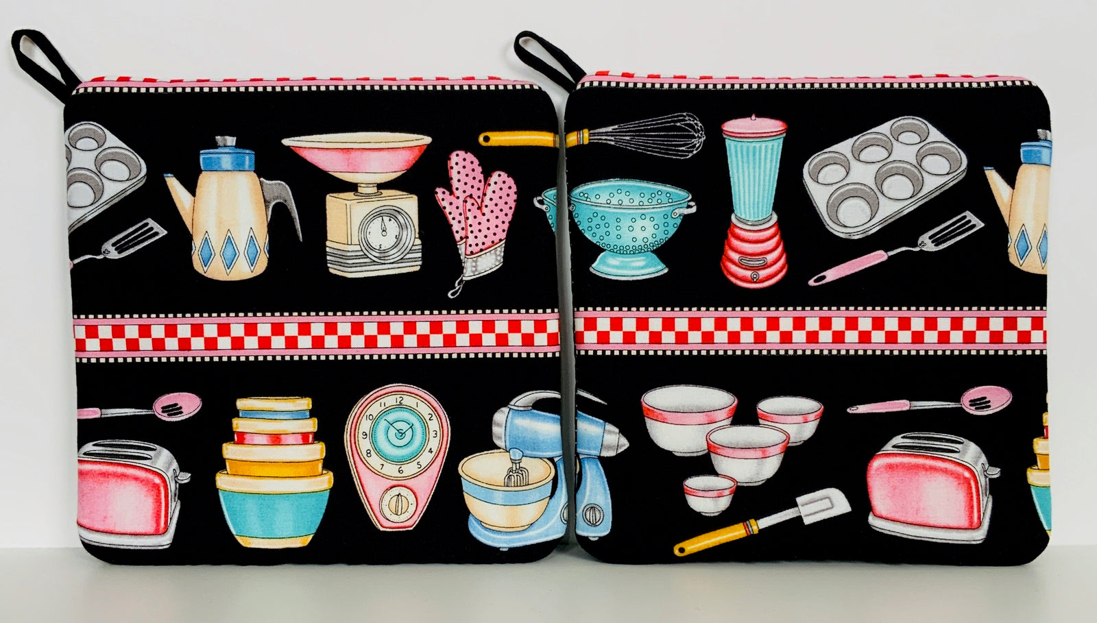 Hot Pads! Retro Kitchen